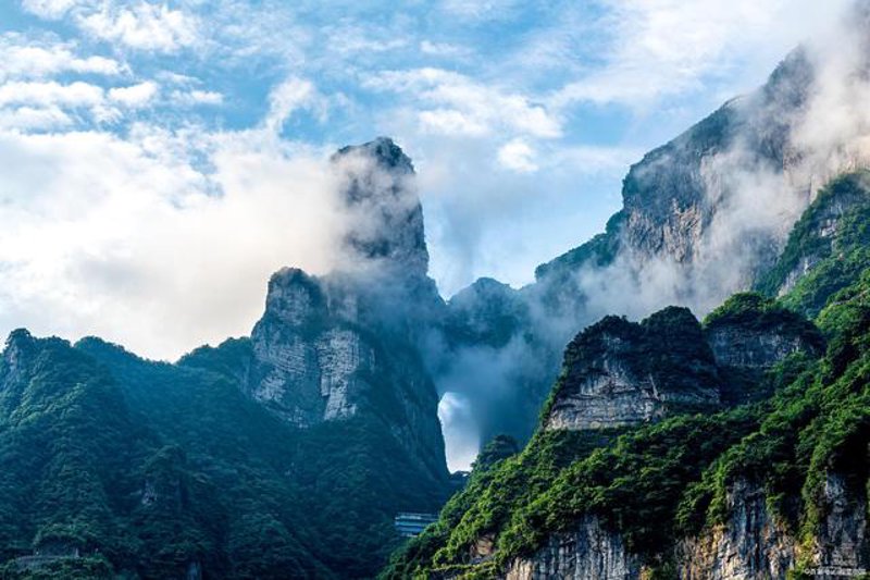 自由行之选：探索张家界的心跳与魅力