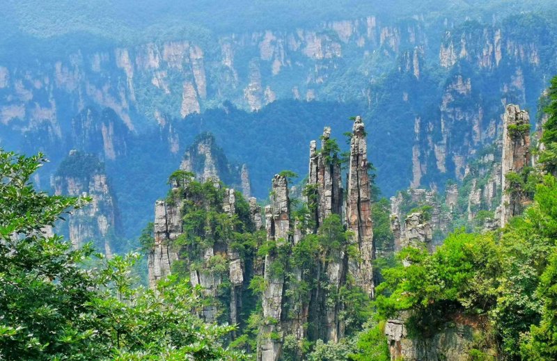 张家界自由行：探索世界自然遗产的美丽风景